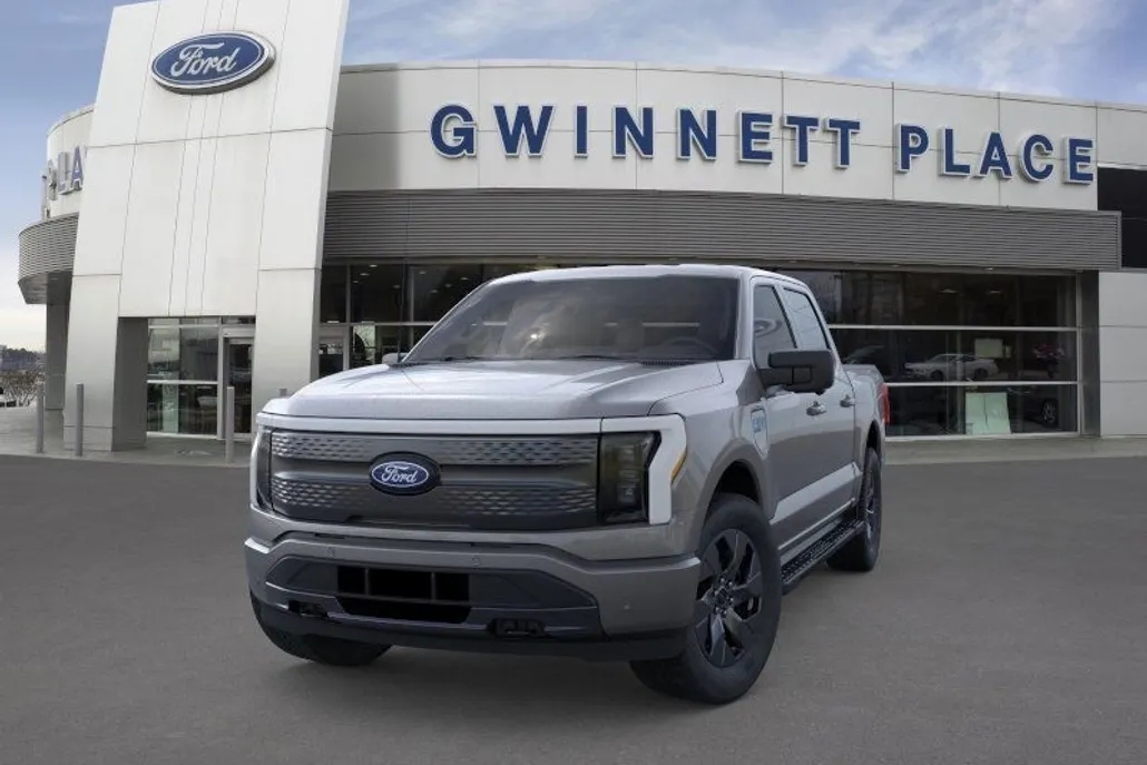2025 Ford F-150 Lightning XLT photo 1