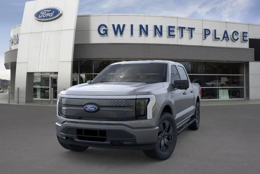 2025 Ford F-150 Lightning XLT photo 1