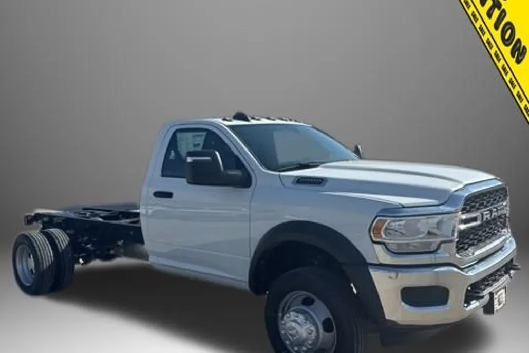 2024 Ram 5500 Tradesman photo 1