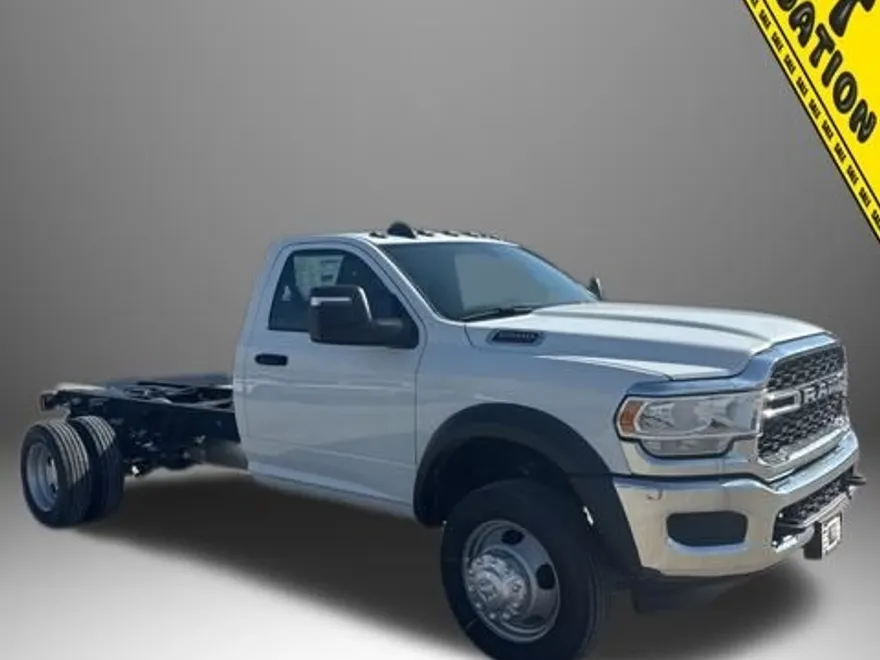 2024 Ram 5500 Tradesman photo 1
