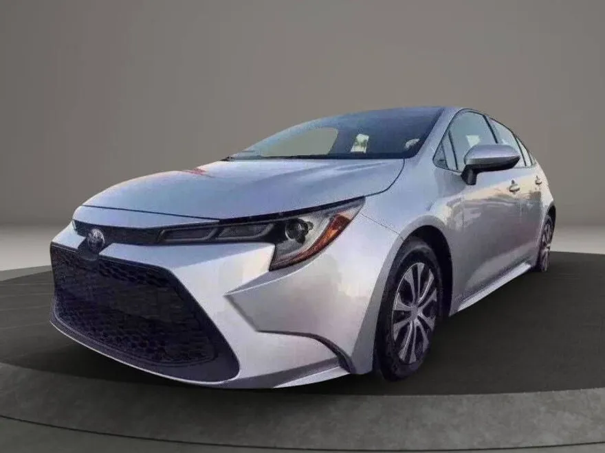 2022 Toyota Corolla Hybrid LE photo 1