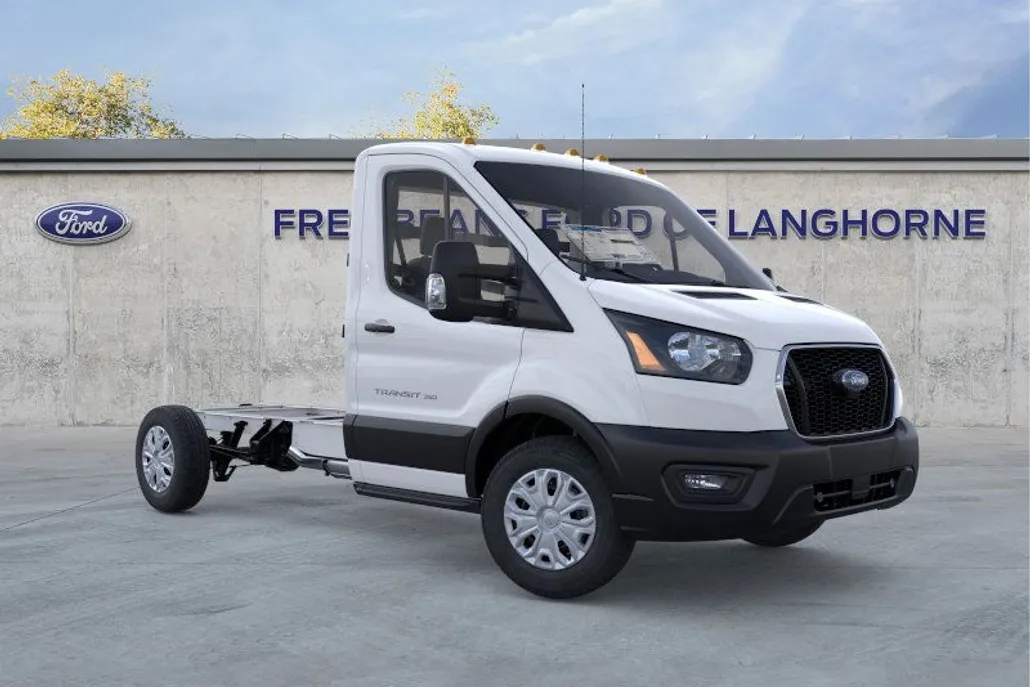 2025 Ford Transit photo 1