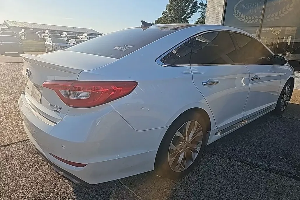 2015 Hyundai Sonata Limited photo 1