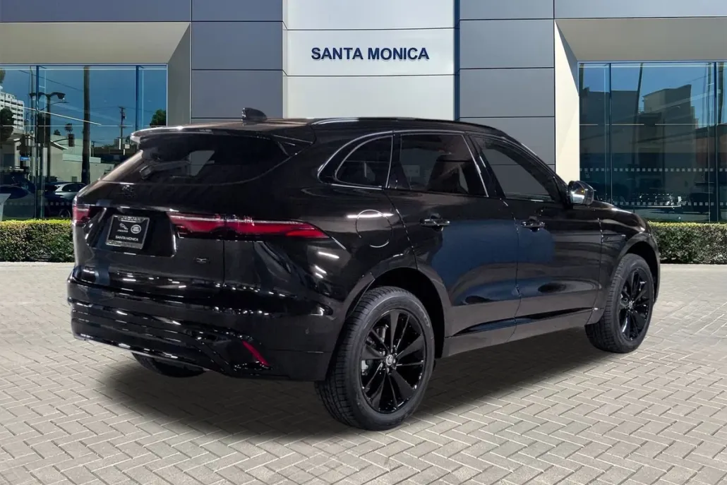 2026 Jaguar F-PACE P250 R-Dynamic S photo 1