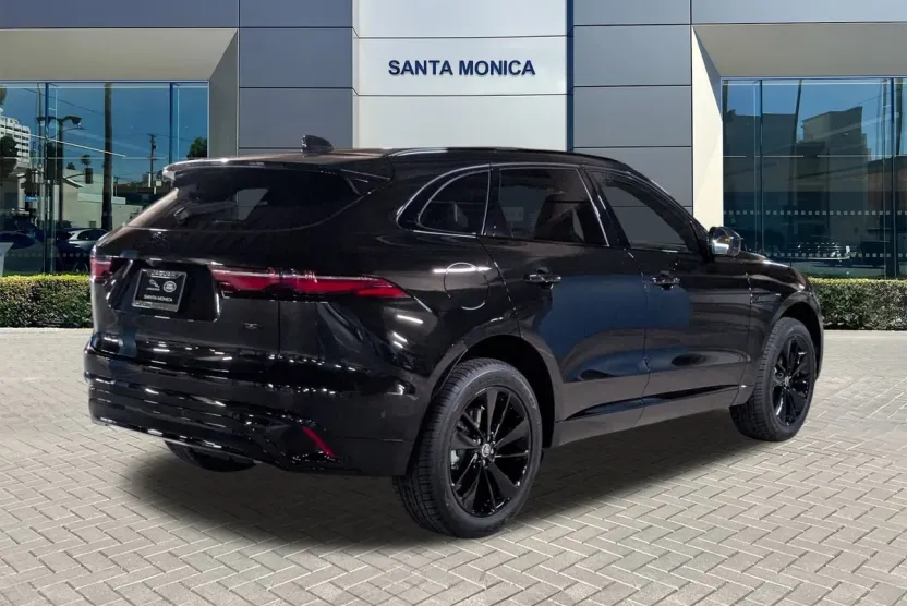 2026 Jaguar F-PACE P250 R-Dynamic S photo 1