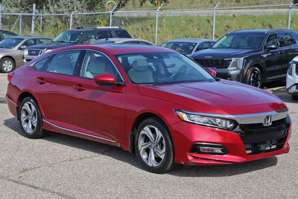 2019 Honda Accord EX-L 1.5T photo 1