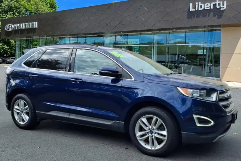 2016 Ford Edge SEL photo 1