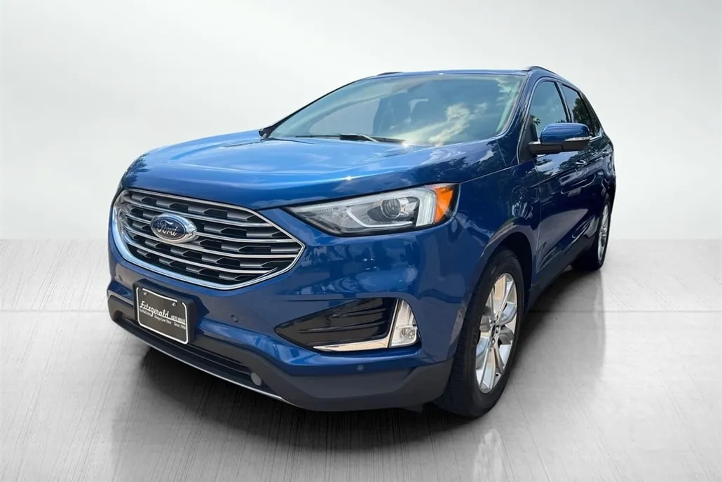 2020 Ford Edge Titanium photo 1