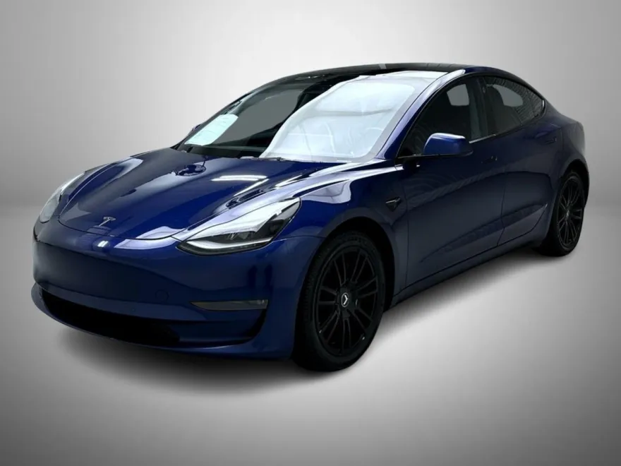 2022 Tesla Model 3 Long Range photo 1