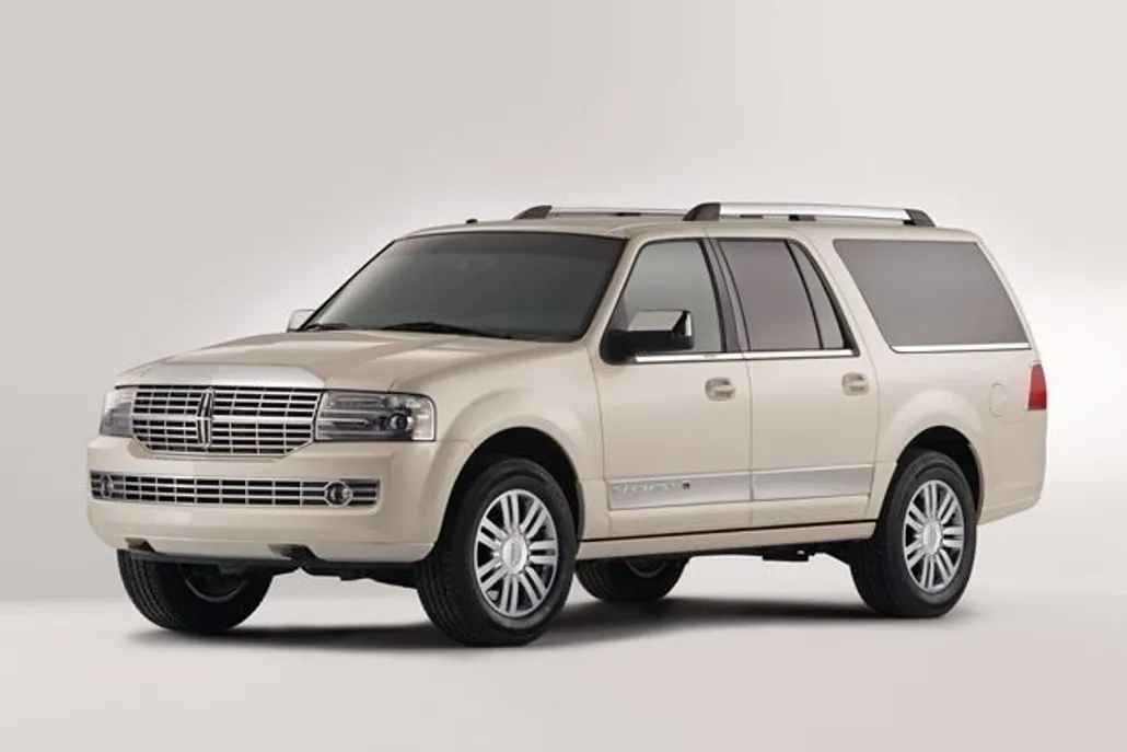 2012 Lincoln Navigator L photo 1