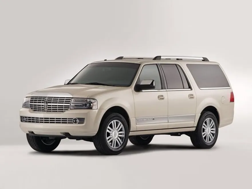 2012 Lincoln Navigator L photo 1