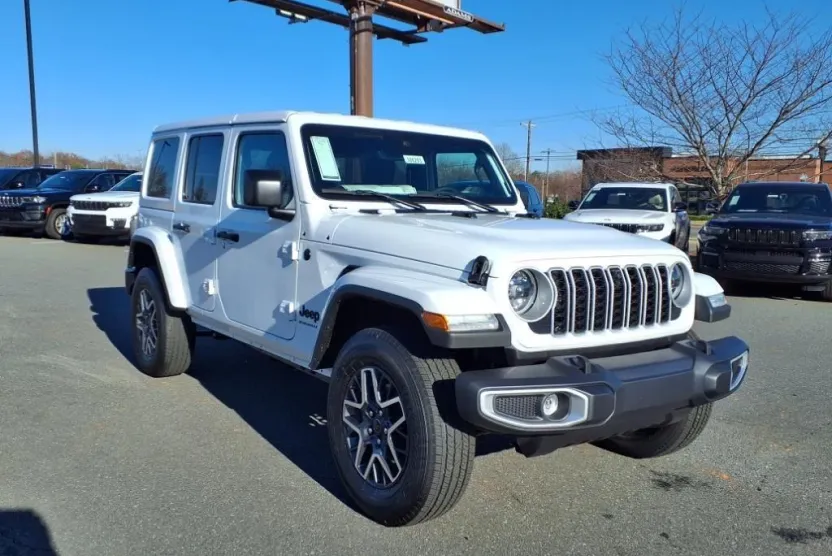 2025 Jeep Wrangler Sahara photo 1