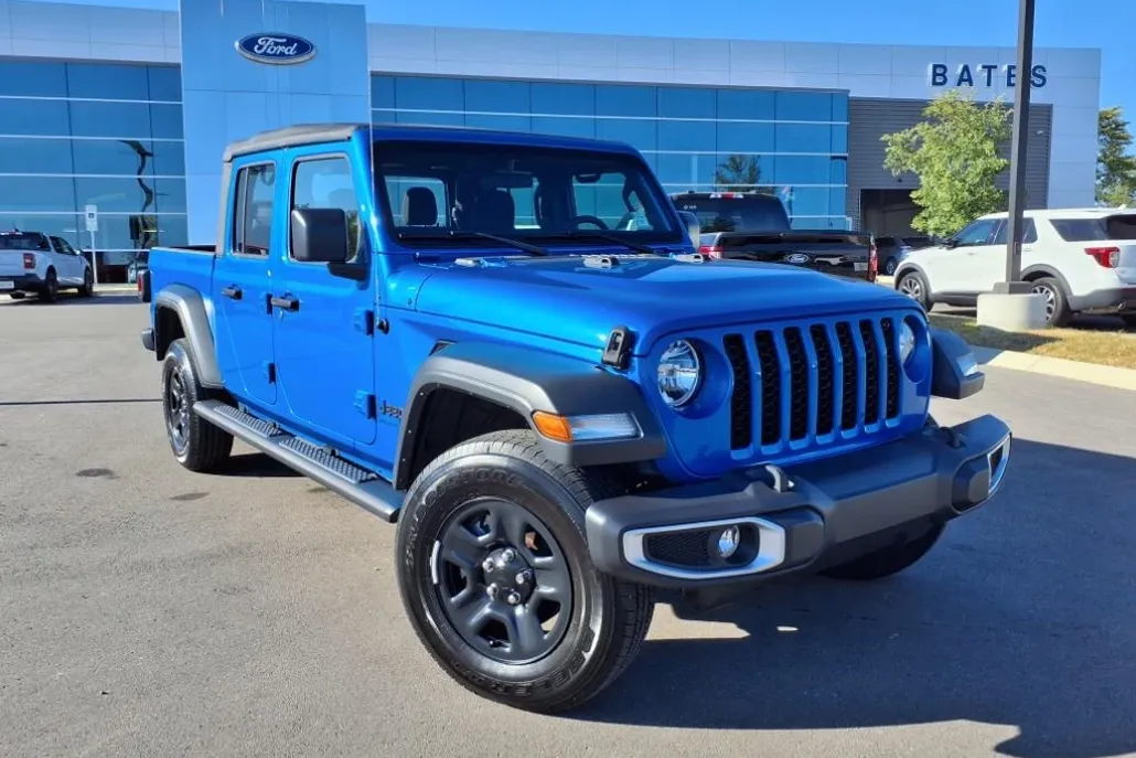 2023 Jeep Gladiator Sport photo 1