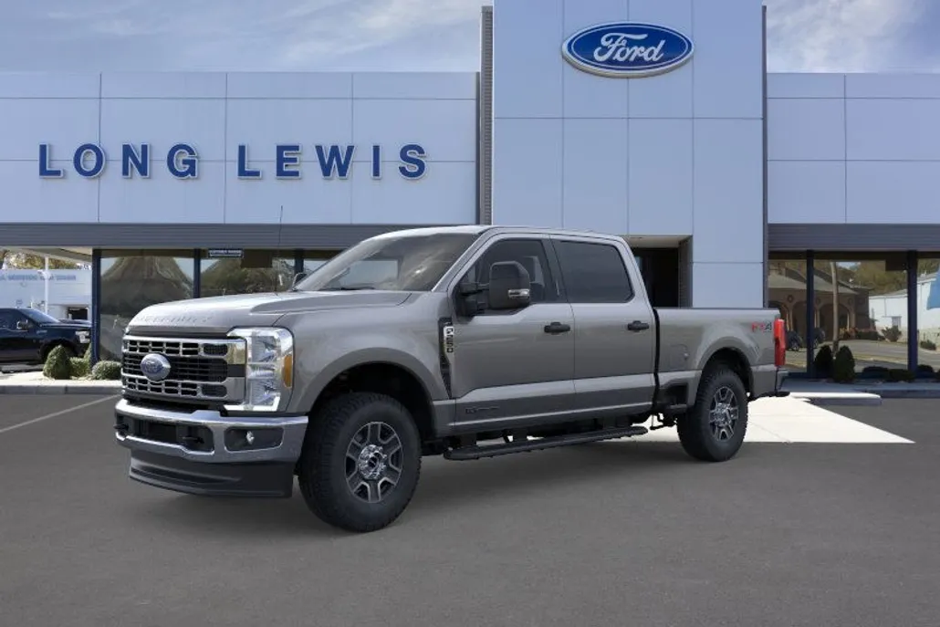 2025 Ford F-250 photo 1