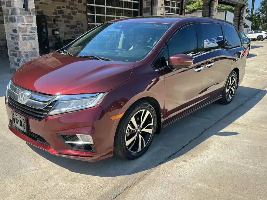 2018 Honda Odyssey Elite photo 1
