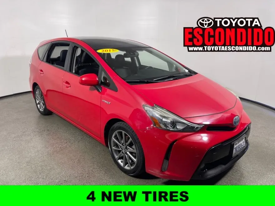 2015 Toyota Prius V photo 1
