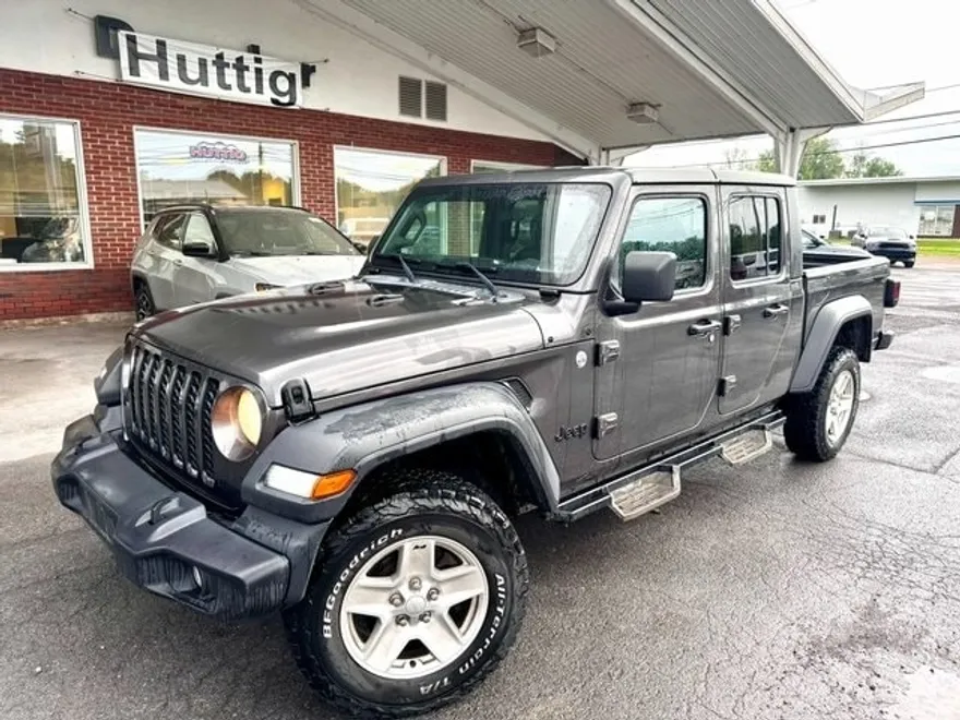 2020 Jeep Gladiator Sport photo 1