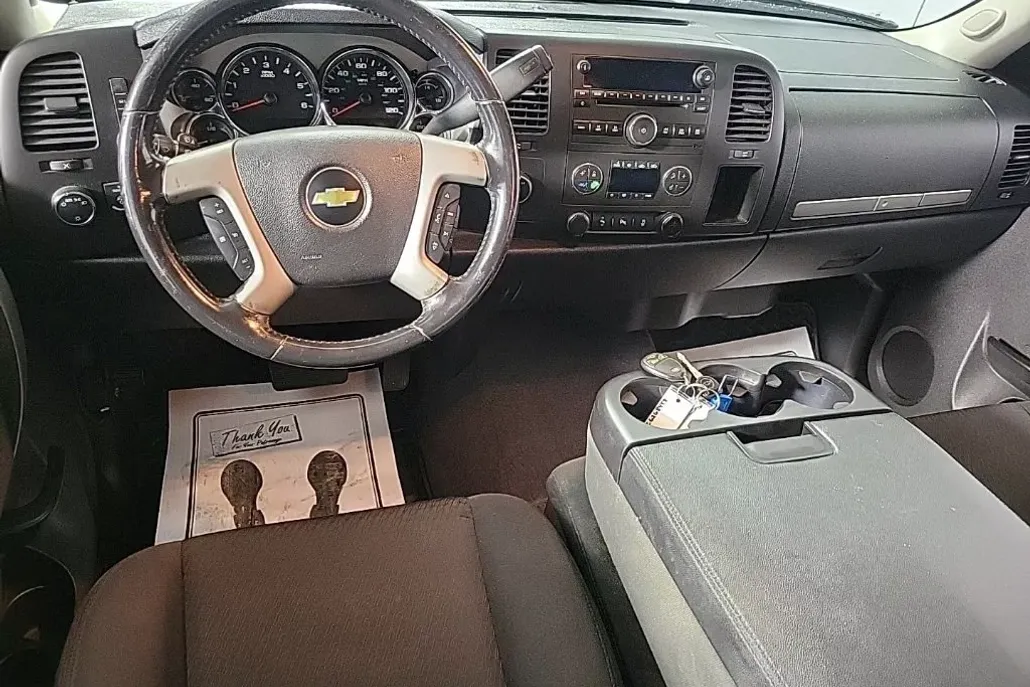 2012 Chevrolet Silverado 1500 LT photo 1