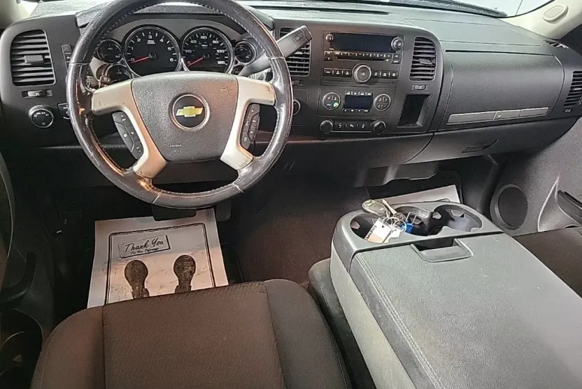 2012 Chevrolet Silverado 1500 LT photo 1