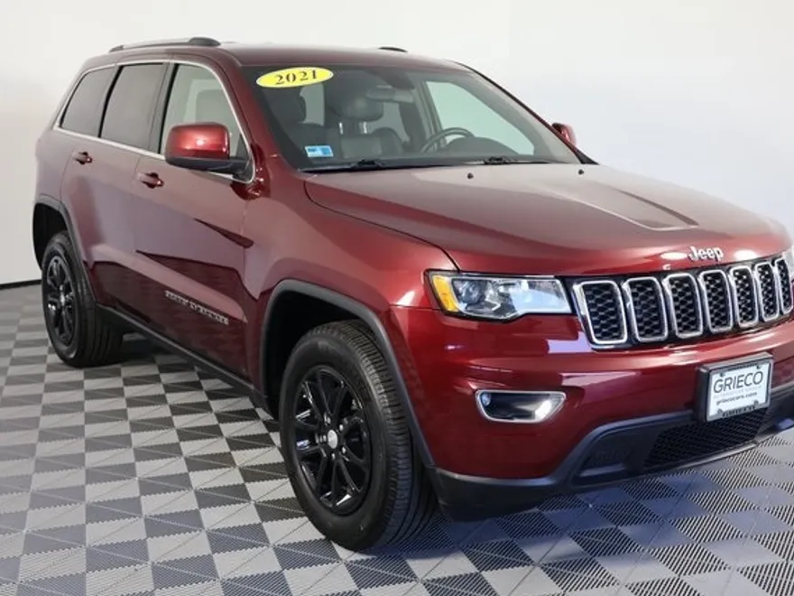 2021 Jeep Grand Cherokee Laredo X photo 1