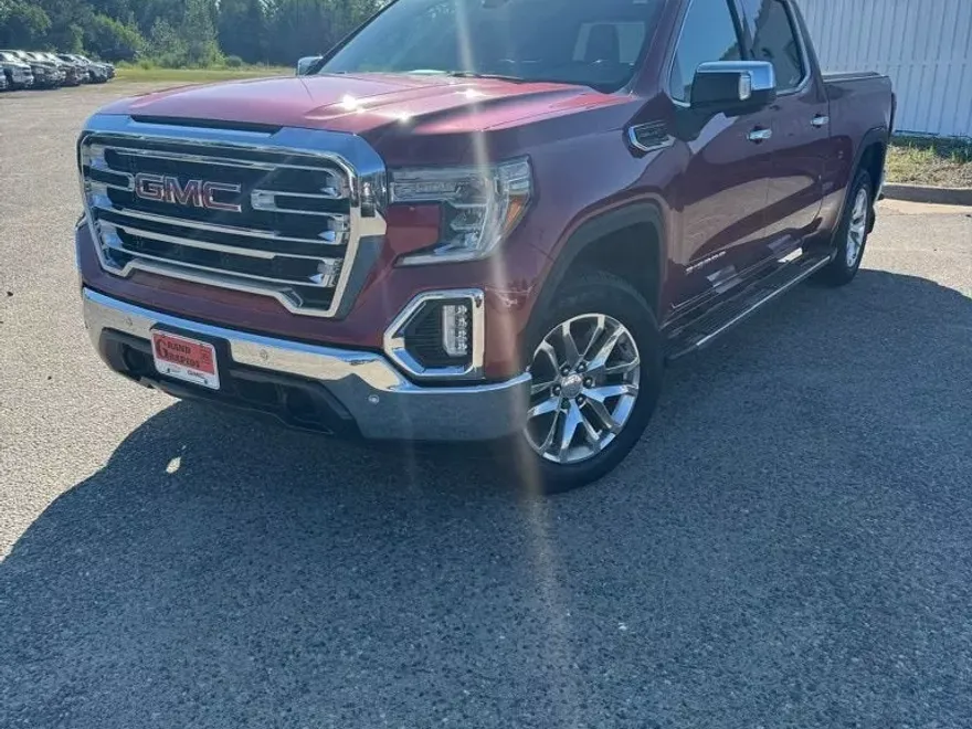 2019 Gmc Sierra 1500 SLT photo 1
