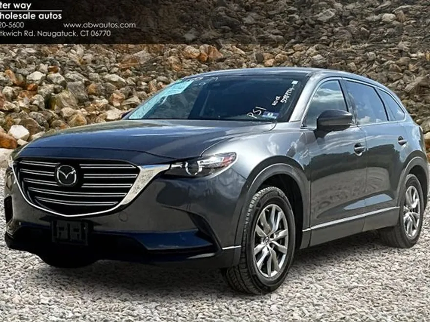 2019 Mazda CX-9 Touring photo 1
