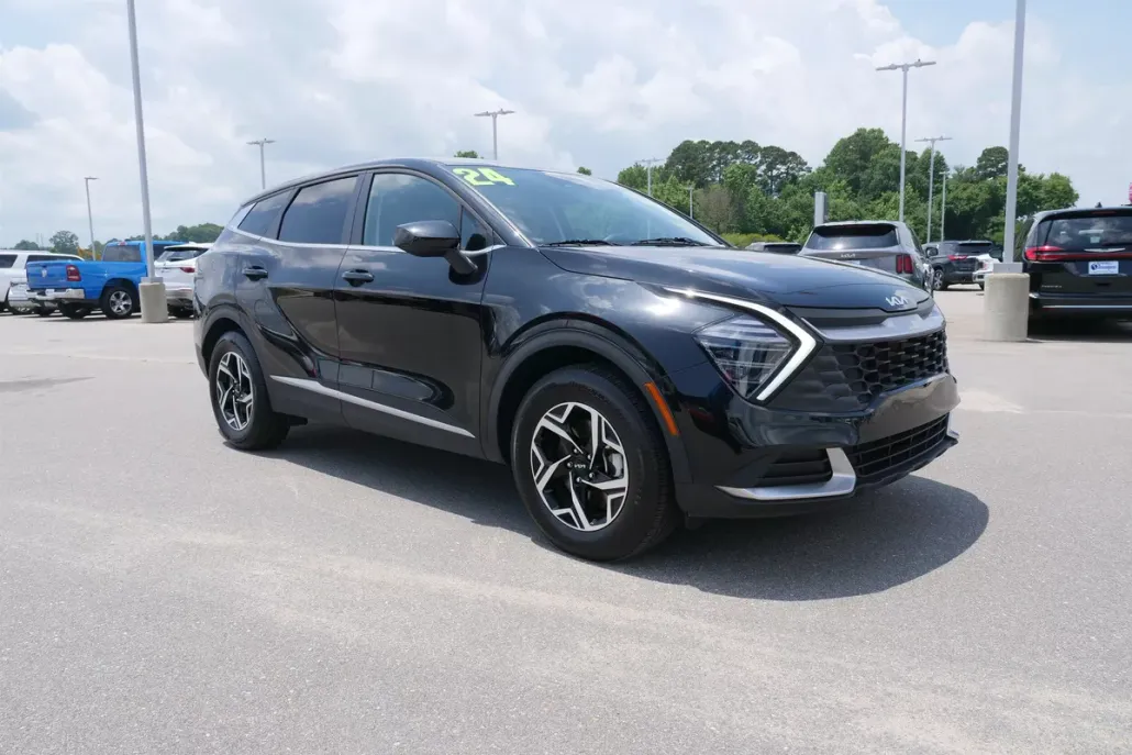 2024 Kia Sportage LX photo 1