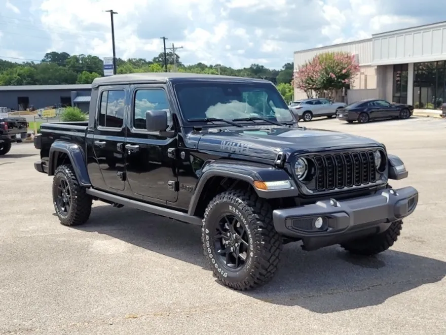 2025 Jeep Gladiator Willys photo 1
