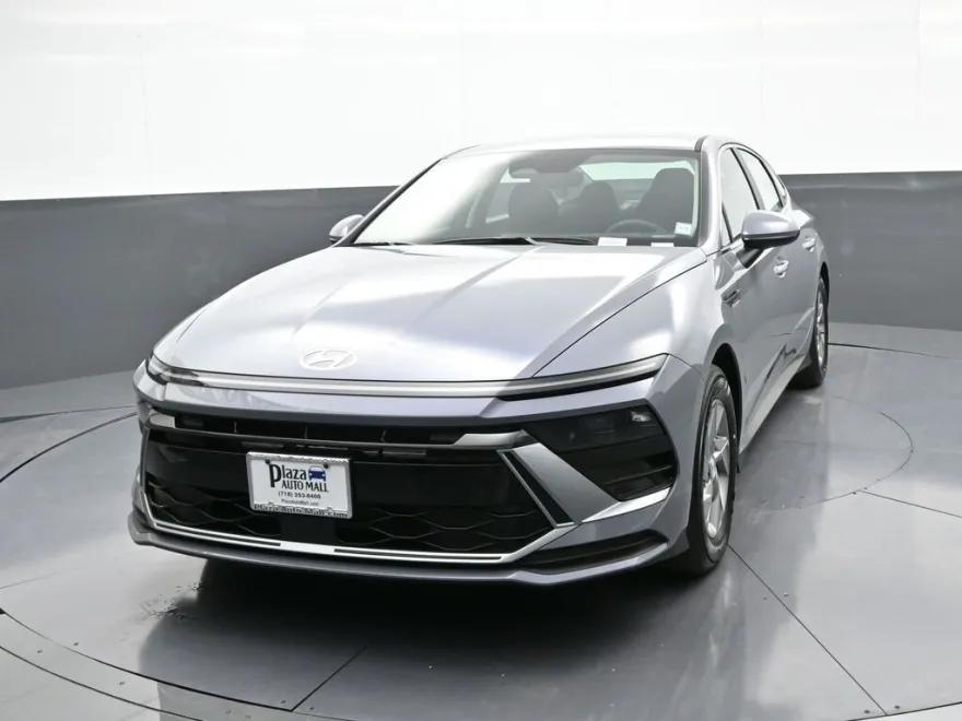 2025 Hyundai Sonata SE photo 1