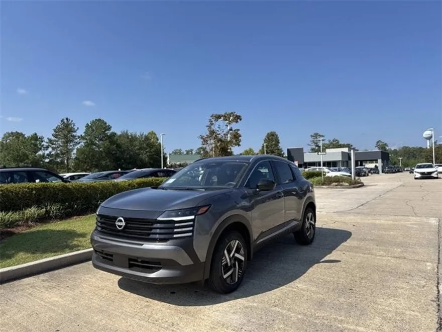 2026 Nissan Kicks SV photo 1