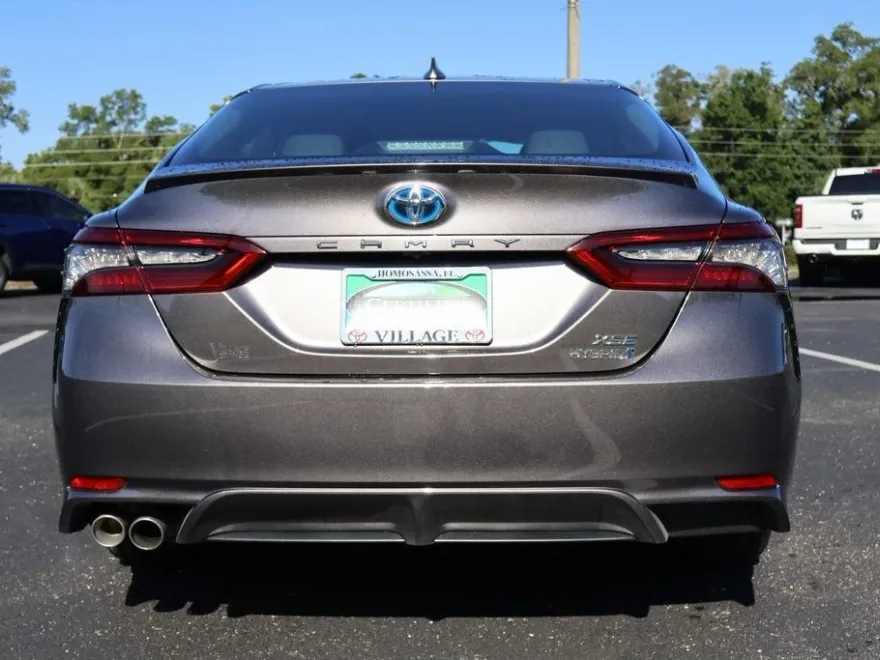 2021 Toyota Camry Hybrid XSE photo 1