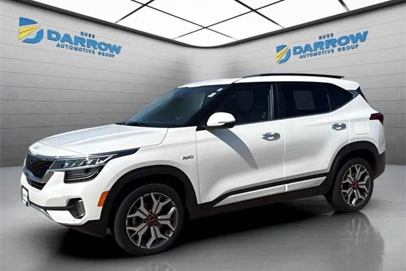 2023 Kia Seltos SX photo 1
