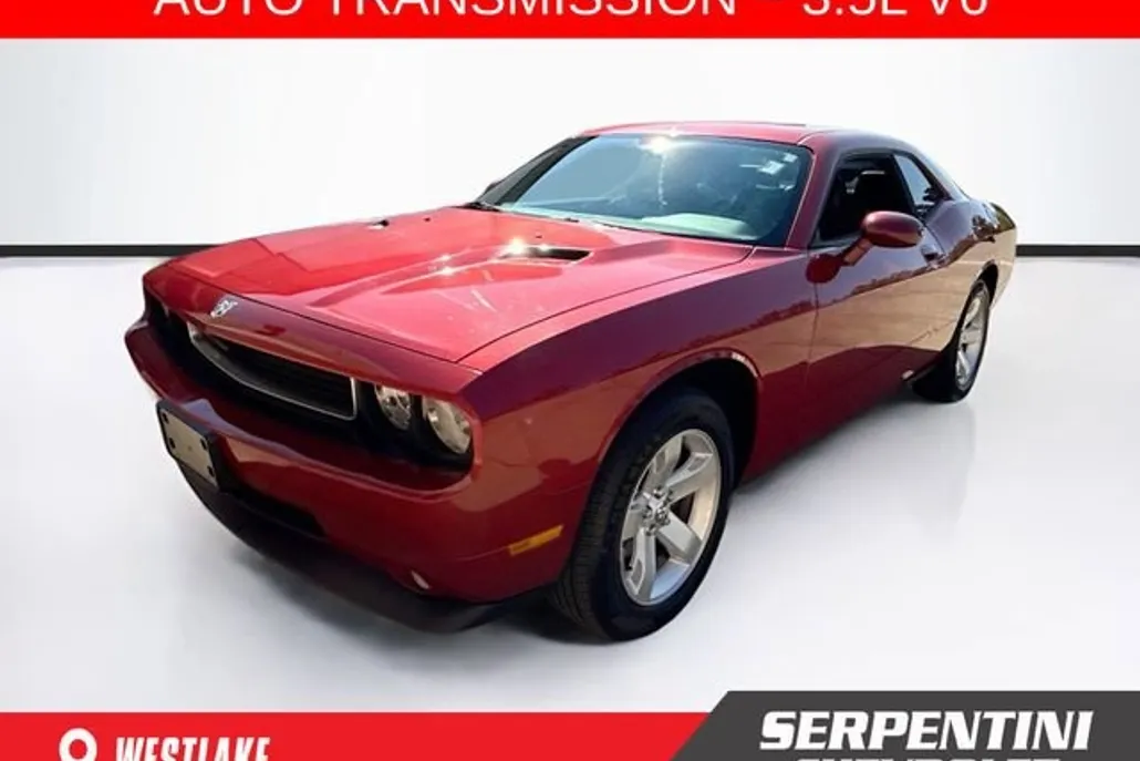 2010 Dodge Challenger SE photo 1