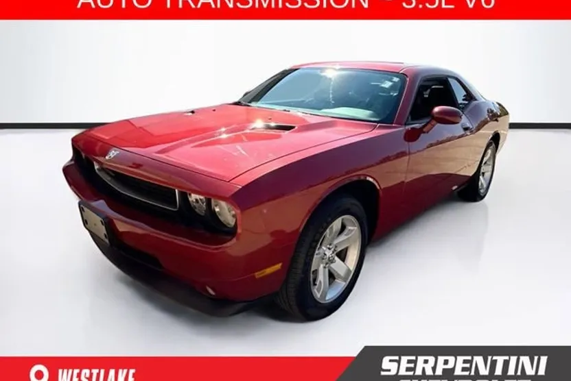 2010 Dodge Challenger SE photo 1