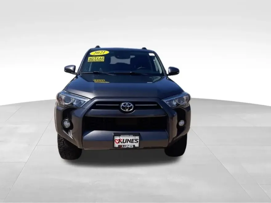2020 Toyota 4Runner SR5 Premium photo 1
