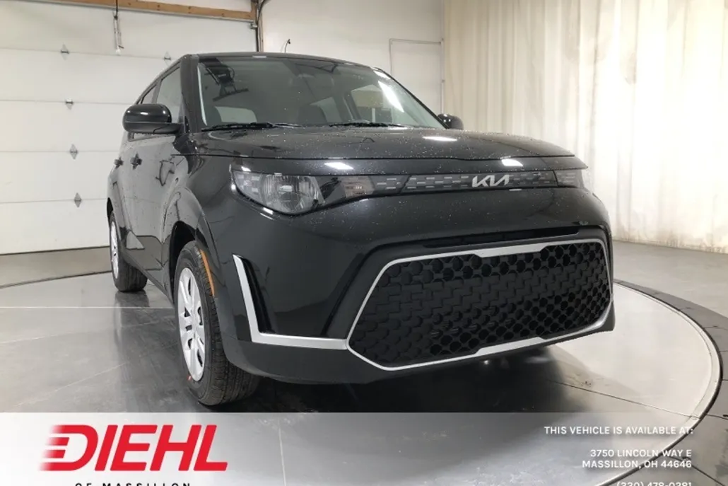 2025 Kia Soul LX photo 1