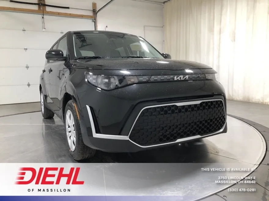 2025 Kia Soul LX photo 1