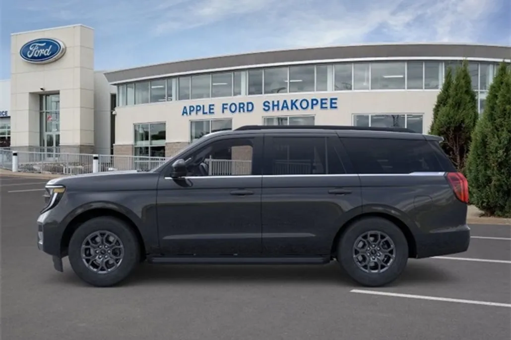 2025 Ford Expedition photo 1