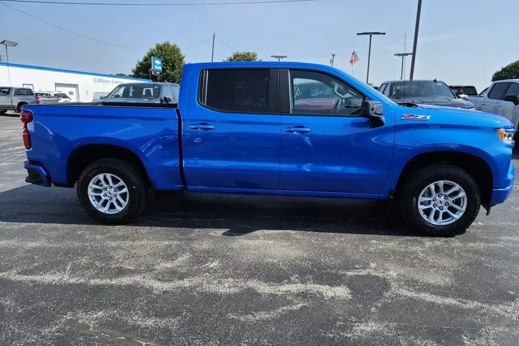 2026 Chevrolet Silverado 1500 RST photo 1