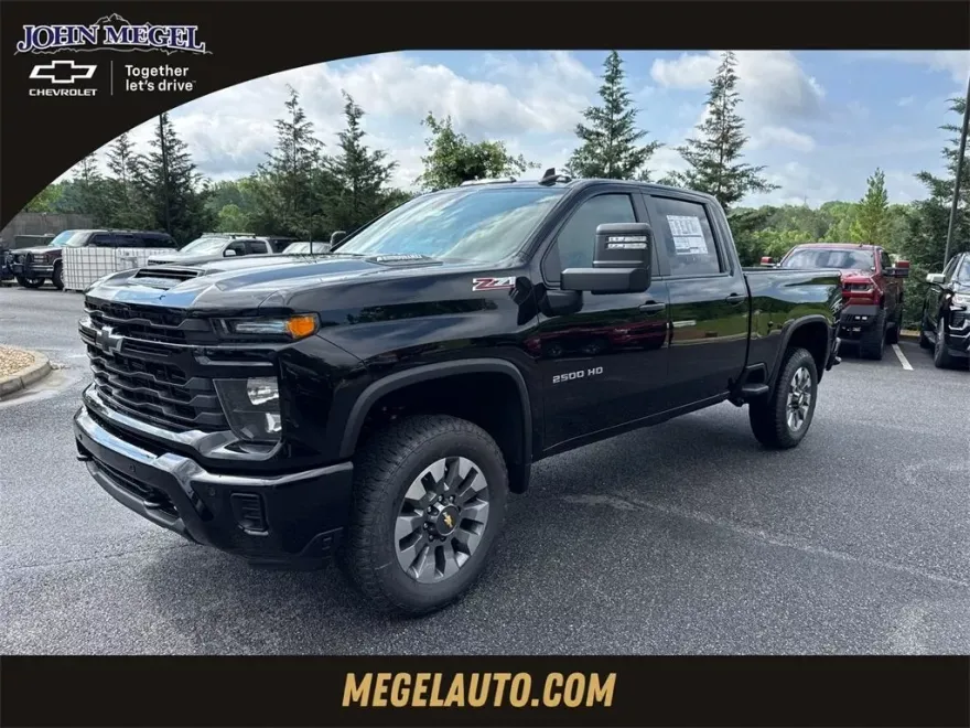 2025 Chevrolet Silverado 2500HD Custom photo 1
