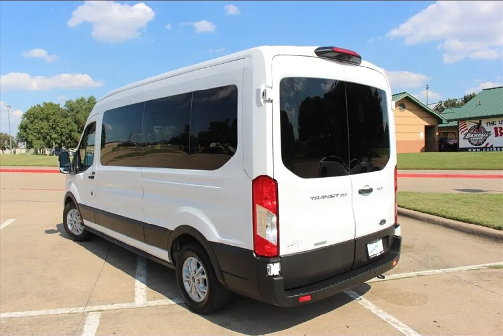 2023 Ford Transit XLT photo 1