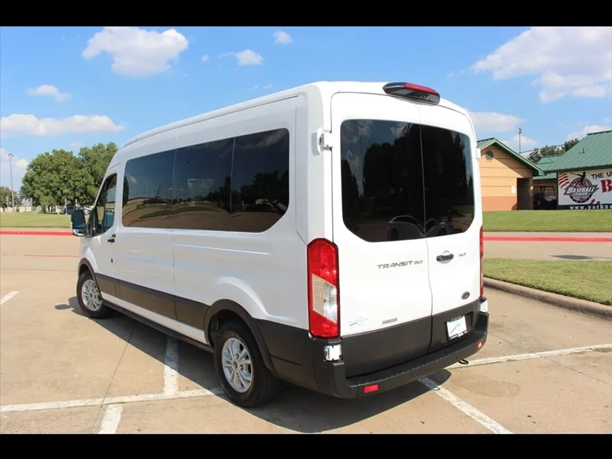 2023 Ford Transit XLT photo 1