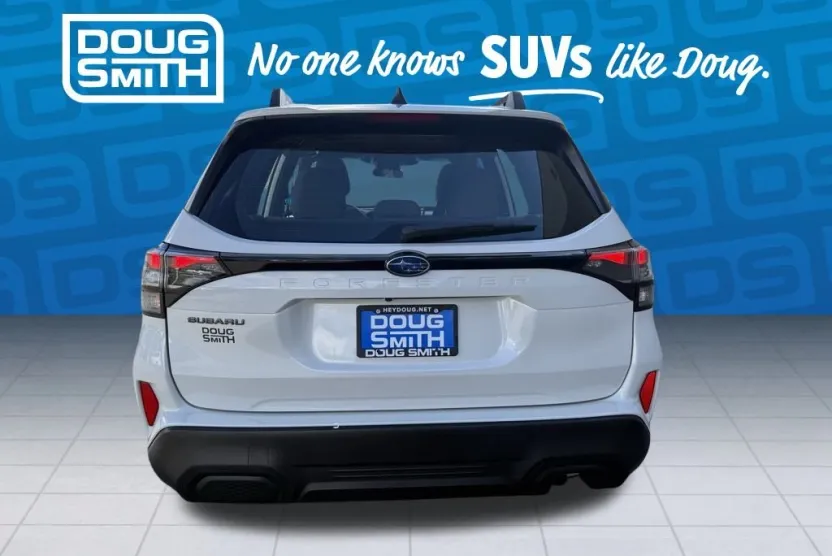2025 Subaru Forester Base photo 1