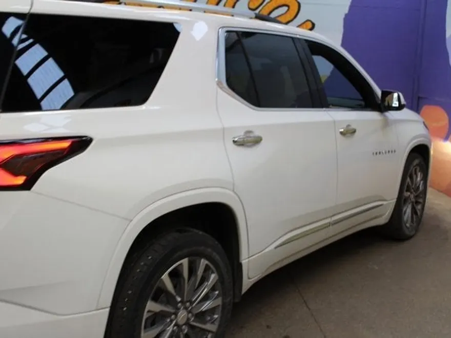 2023 Chevrolet Traverse Premier photo 1