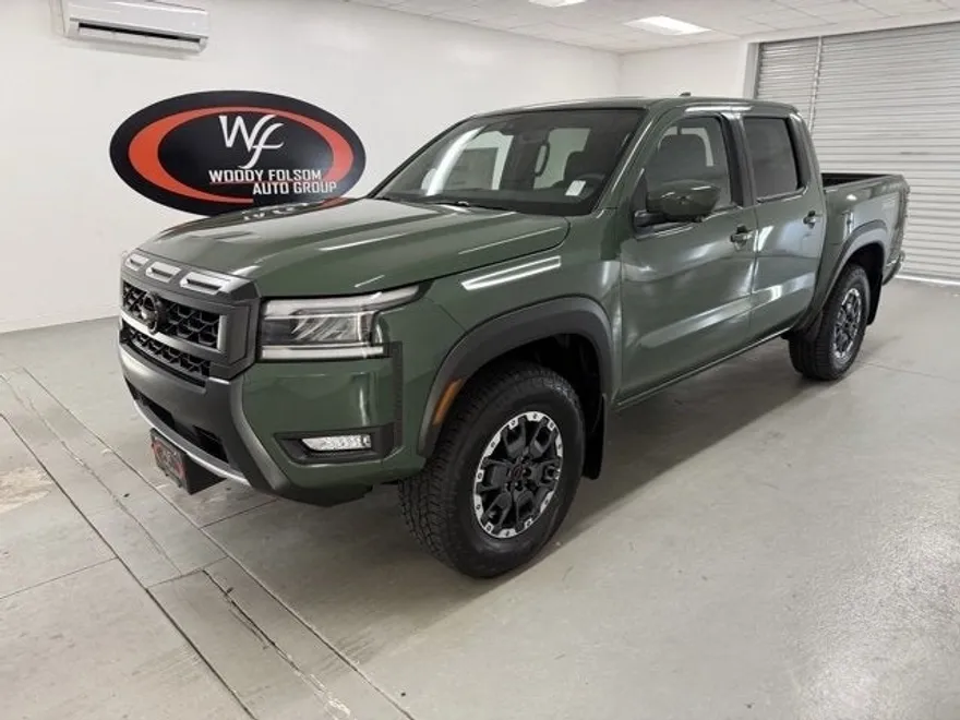 2025 Nissan Frontier Crew Cab PRO-4X photo 1