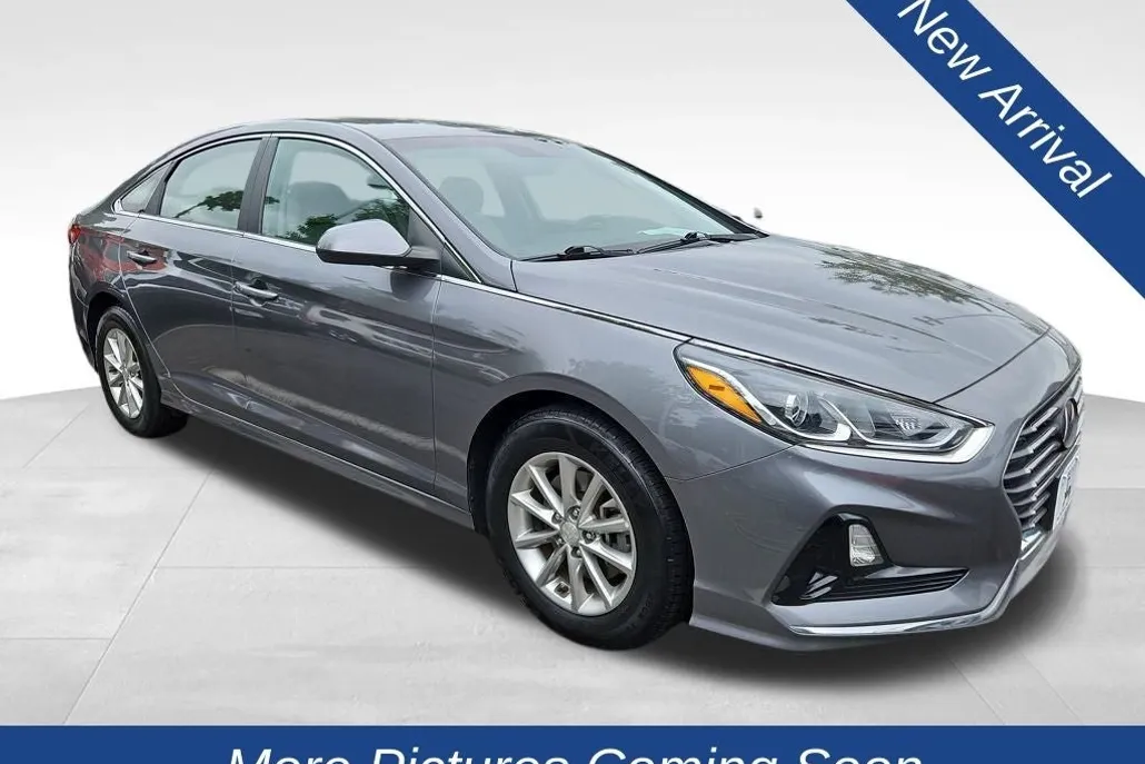 2019 Hyundai Sonata SE photo 1