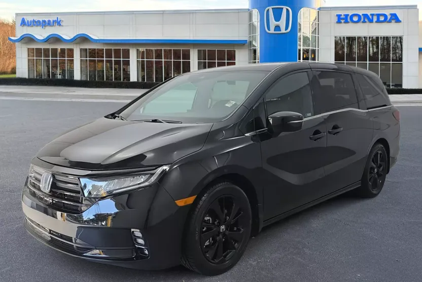 2023 Honda Odyssey Sport photo 1