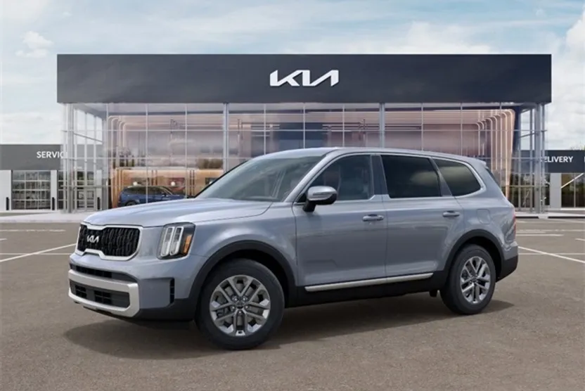 2025 Kia Telluride LX photo 1