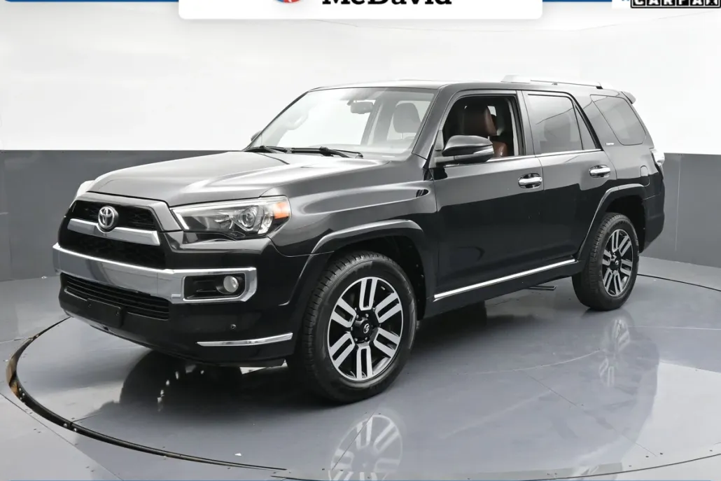 2019 Toyota 4Runner Limited photo 1