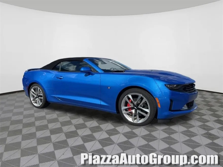2024 Chevrolet Camaro 3LT photo 1